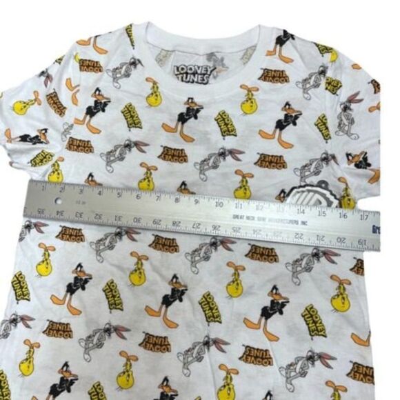 Looney Tunes Graphic‎ T-Shirts Six Flags Bugs Bunny Daffy Tweety Bird - Picture 4 of 7